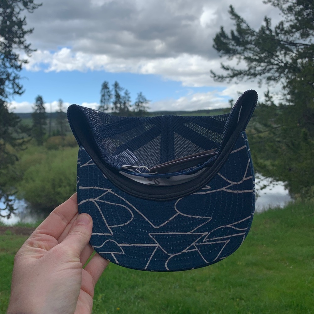 NWT Patagonia Kids Trucker Hat - Blue Geometric - Picture 7 of 7